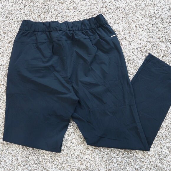 Vuori Women's Pants Miles Ankle Pant Medium Regular Navy Blue EEUC - Picture 6 of 9